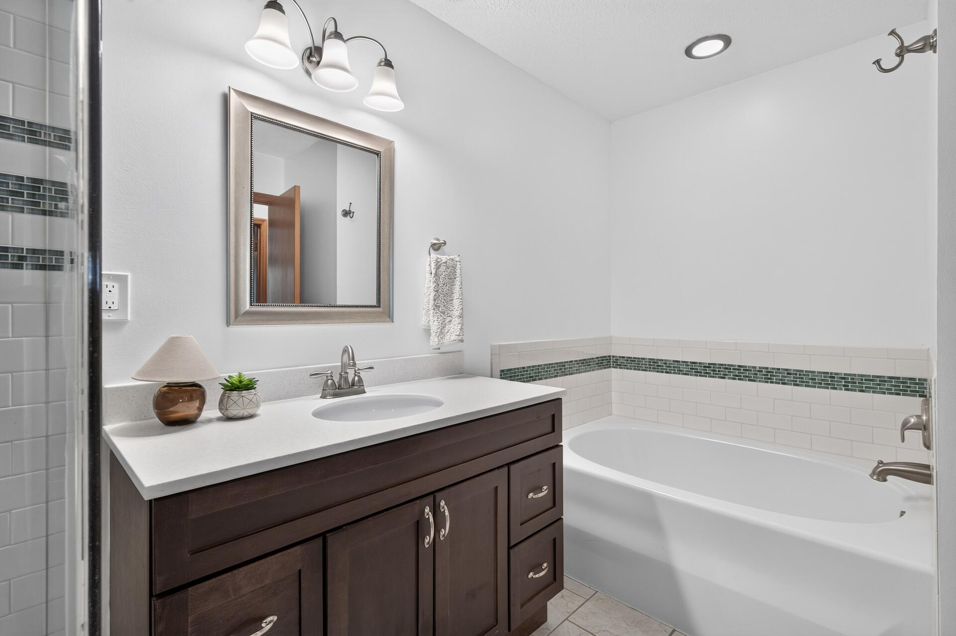 4303 Clemson Circle, Unit B Eagan, MN 55122 - Photo 17 of 30 Gallery Image 17