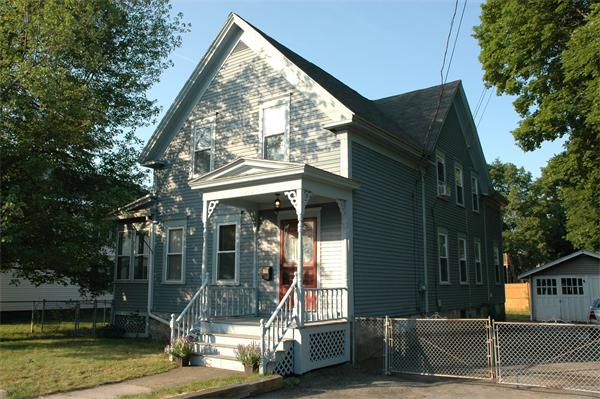 126 Mammoth Road Lowell, MA 01854 - Photo 1 of 23