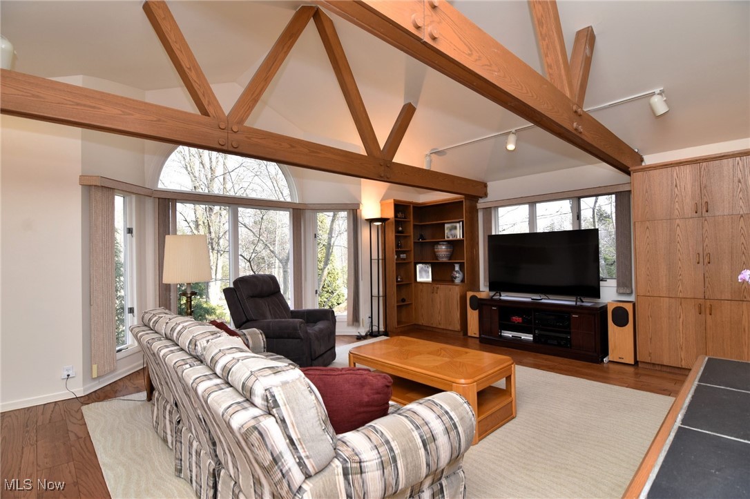 29450 Edgedale Road Cleveland, OH 44124 - Photo 20 of 47 Gallery Image 20