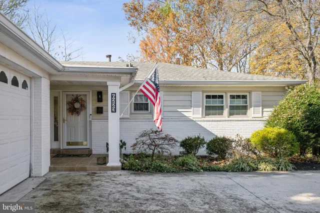 $1,375,000 | 6223 Loch Raven Drive, McLean, VA 22101