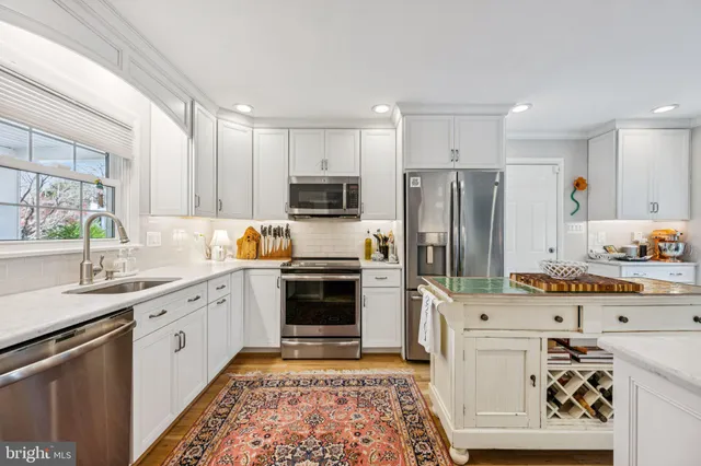 $1,375,000 | 6223 Loch Raven Drive, McLean, VA 22101