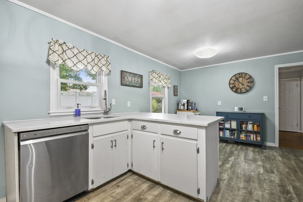 3 Shore Drive Grafton, MA 01536 - Photo 7 of 31