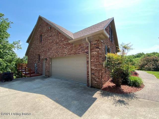 1256 Highview Church Road Bloomfield, KY 40008 - Photo 52 of 59 2 Car attached side entry garage