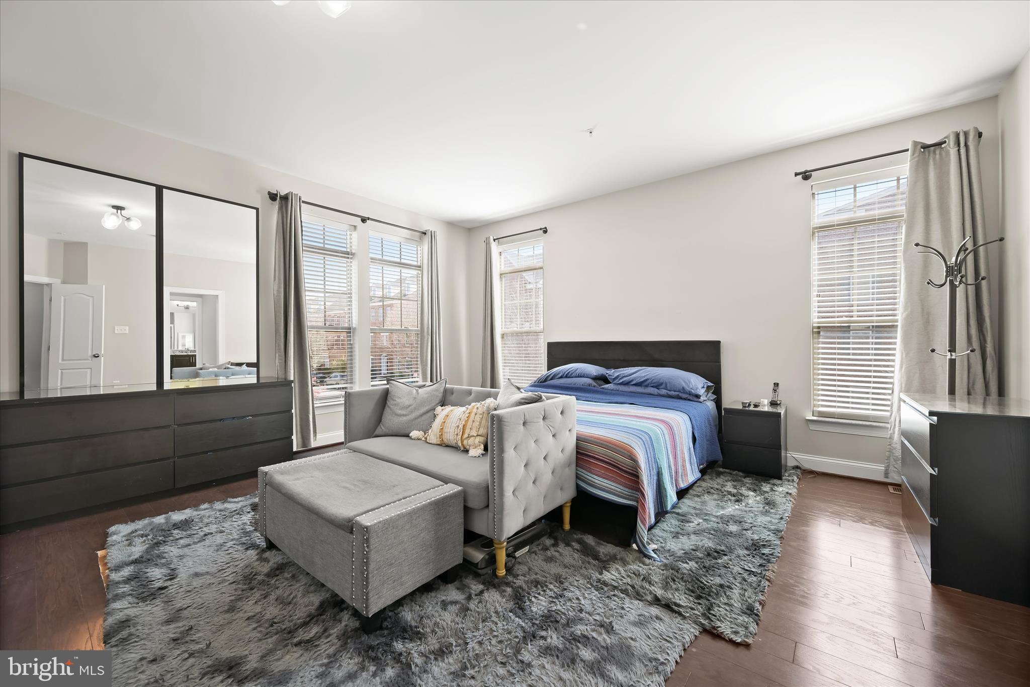 11295 Market Street Fulton, MD 20759 - Photo 4 of 59 Spacious primary bedroom suite