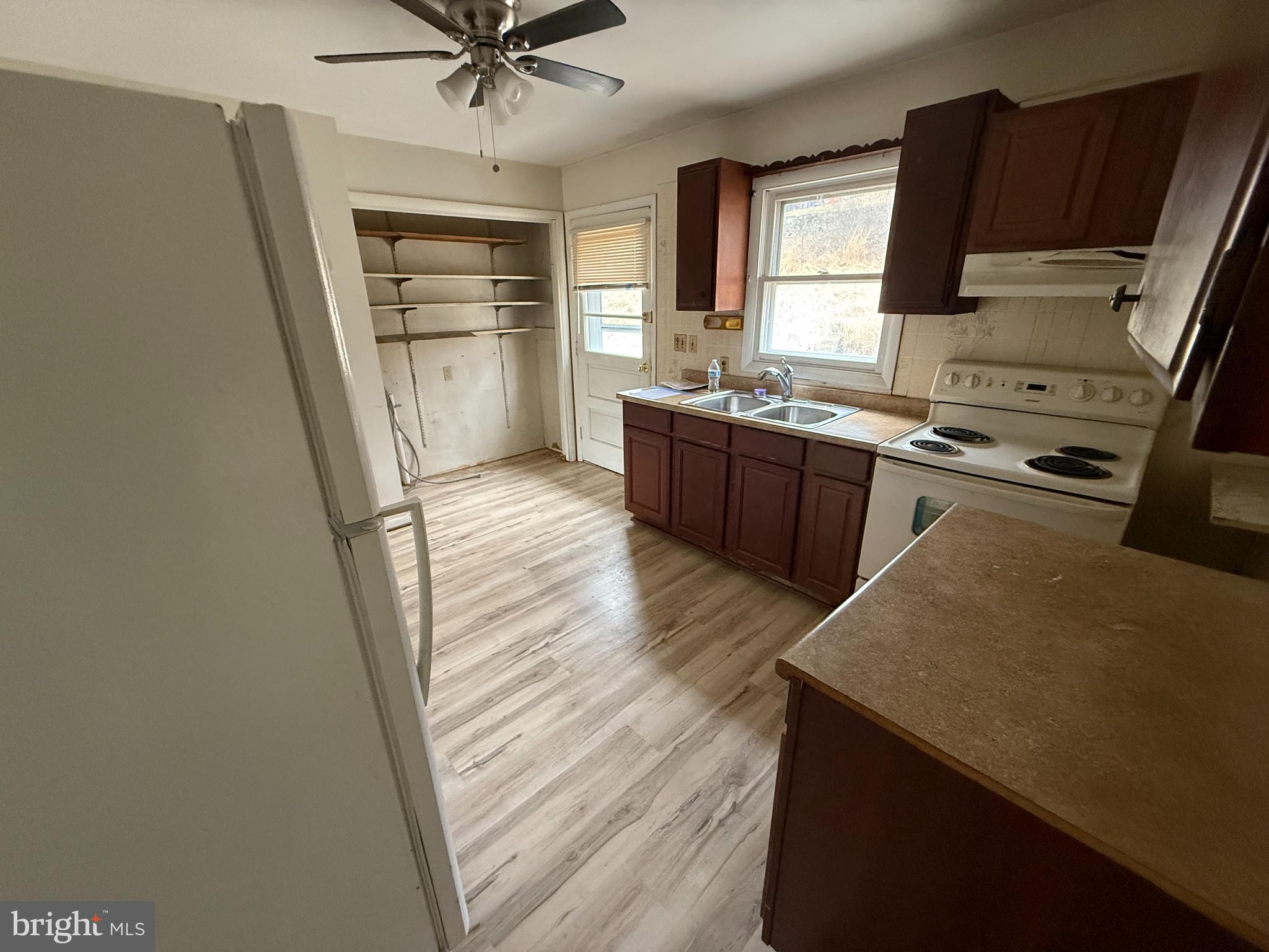 8537 Frederick Road Ellicott City, MD 21043 - Photo 5 of 14 Gallery Image 5