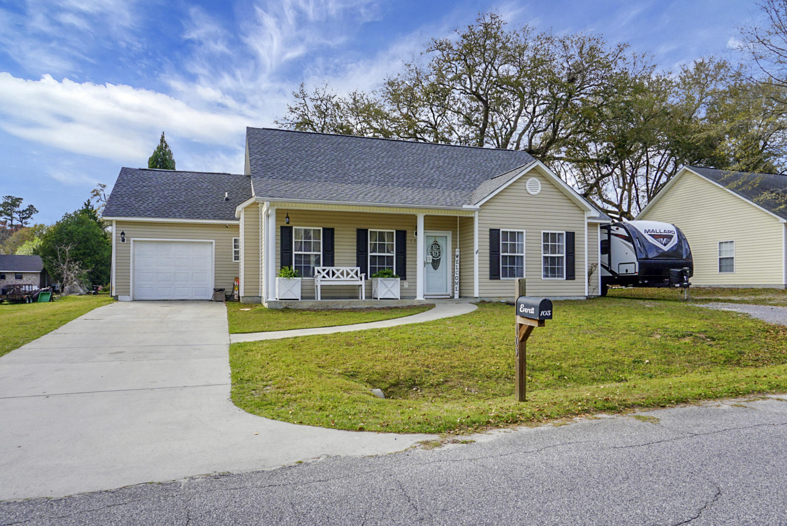 103 Whitesville Road Moncks Corner, SC 29461 - Photo 3 of 39 DSC05564a