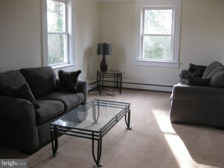 1754 Old York Road Warminster, PA 18974 - Photo 7 of 16 Gallery Image 7