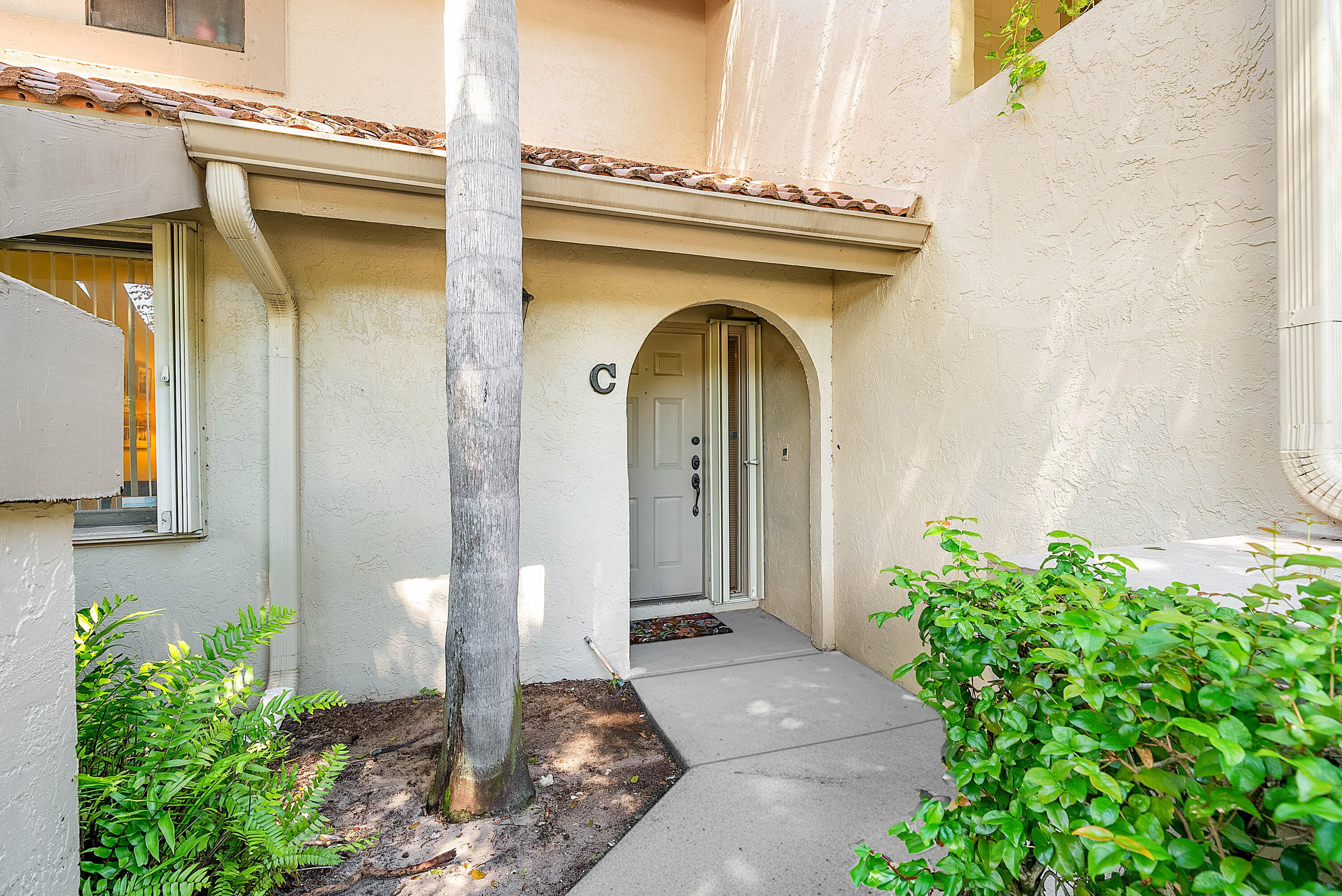 5520 Coach House Circle, Unit C Boca Raton, FL 33486 - Photo 6 of 46 005-5520CoachHouseCircle-C-BocaRaton-FL-