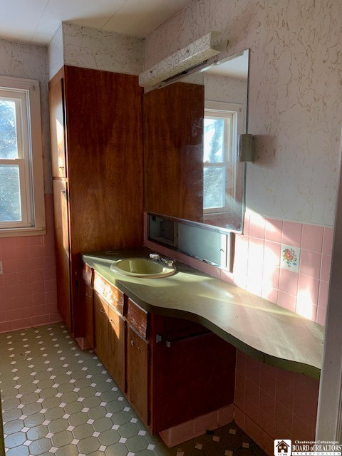 2775 King Road Sheridan, NY 14062 - Photo 13 of 33 Upstairs bathroom