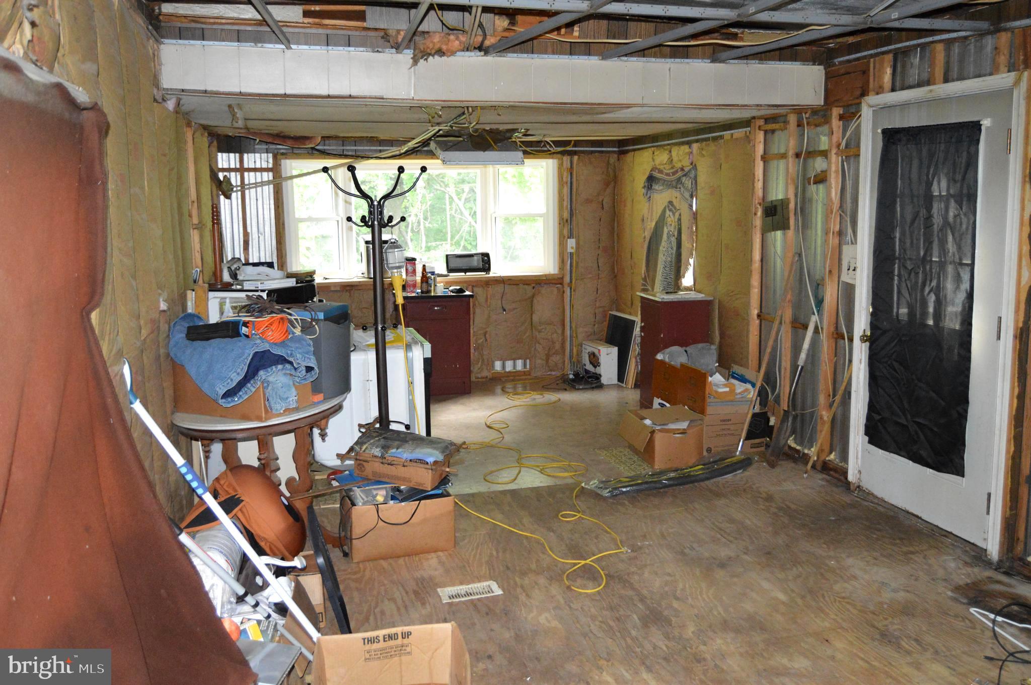 46 Mountain Spring Road Blandon, PA 19510 - Photo 4 of 18 a living room with furniture