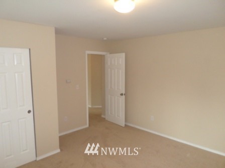 459 Kitsap Place Northeast Renton, WA 98059 - Photo 10 of 17