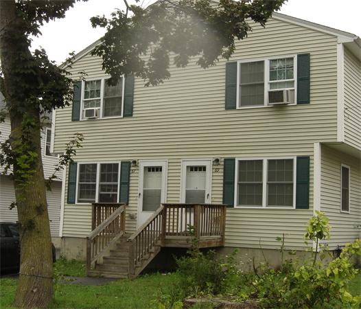 67-69 Pinevale Street Springfield, MA 01151 - Photo 3 of 6 Gallery Image 3