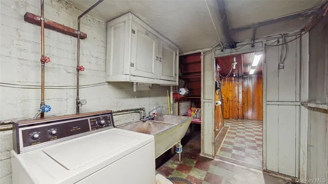 $949,000 | 148-40 61st Road | Queensboro Hill