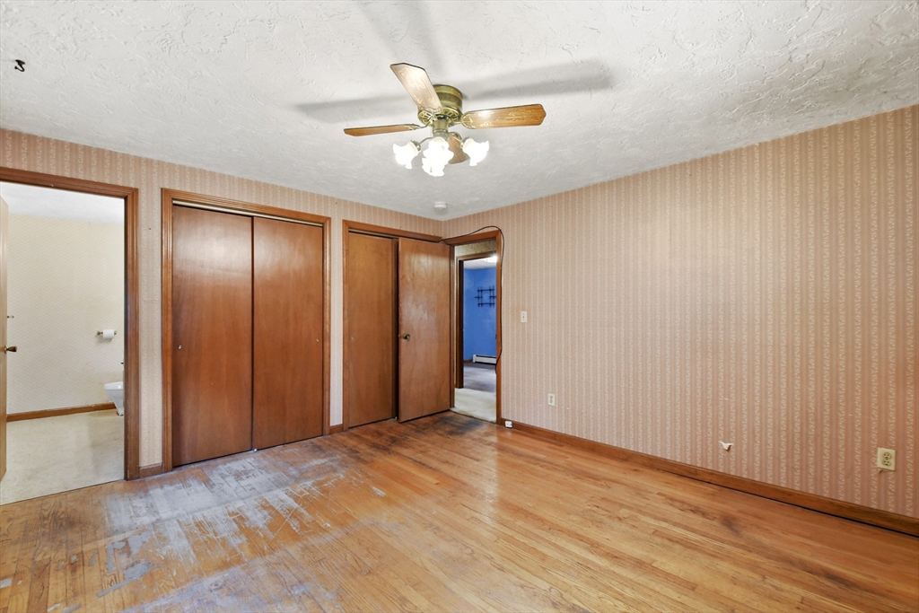 25 Prentice Road Northbridge, MA 01588 - Photo 11 of 32