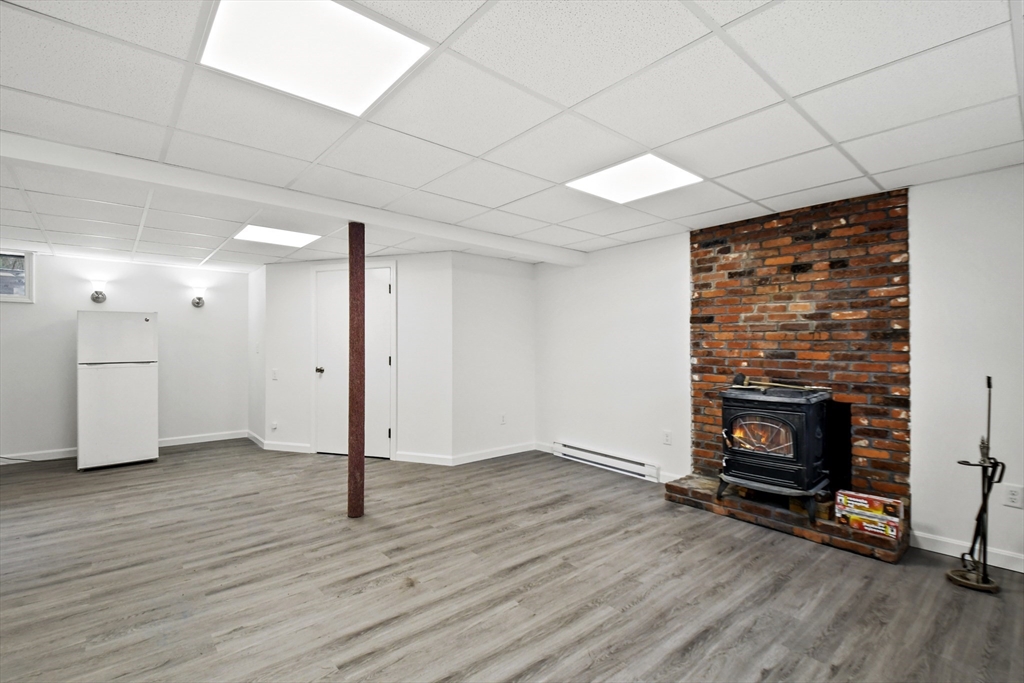 25 Prentice Road Northbridge, MA 01588 - Photo 23 of 32
