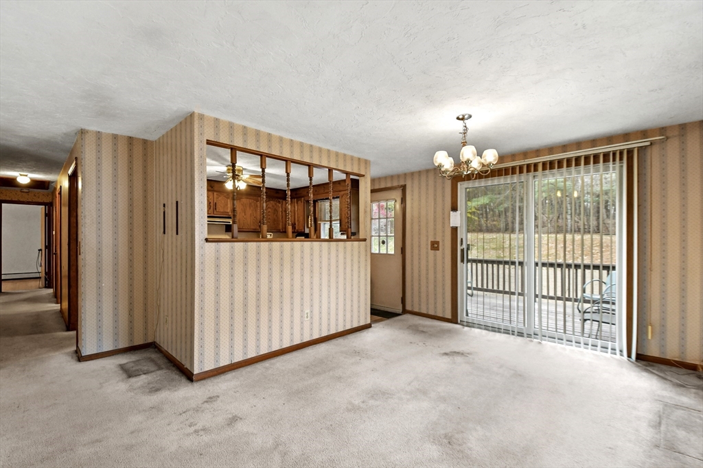25 Prentice Road Northbridge, MA 01588 - Photo 5 of 32