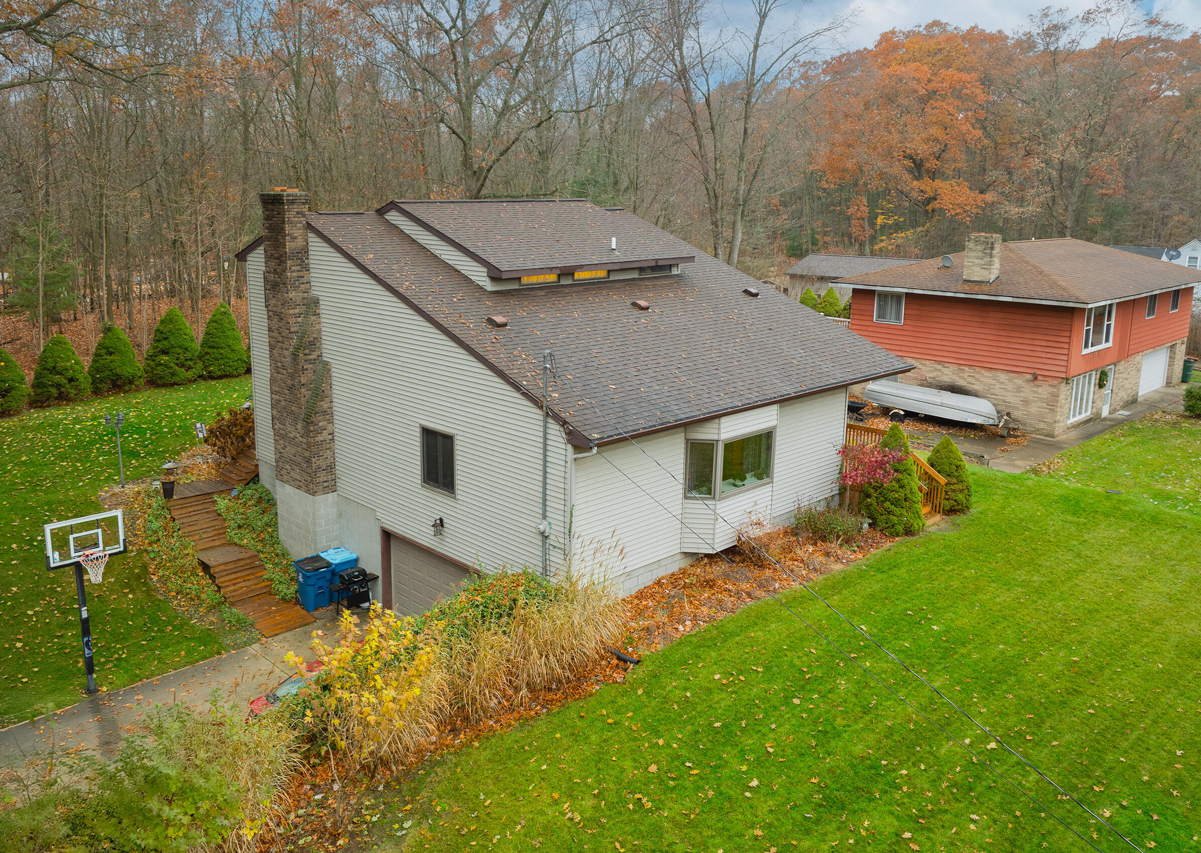 77 South Weber Road Muskegon, MI 49445 - Photo 3 of 27 3 (1)