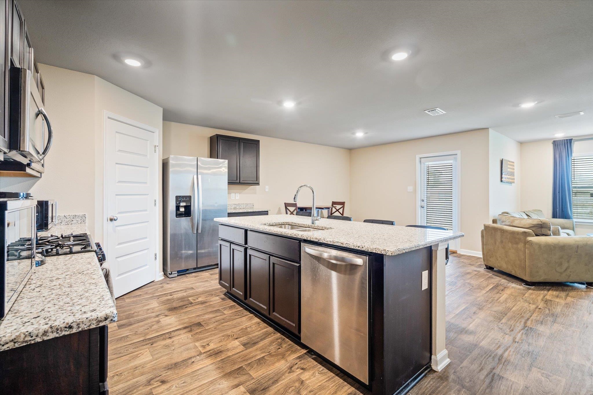 8164 Irwin Loop Daphne, AL 36526 - Photo 2 of 31