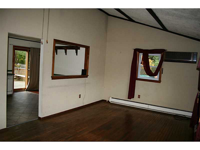 12 Weathervane Way Westerly, RI 02808 - Photo 7 of 20 Living Room.