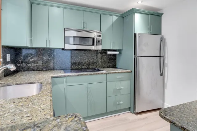 $1,850 | 11273 Southwest 88th Street, Unit 116J, Miami, FL 33176