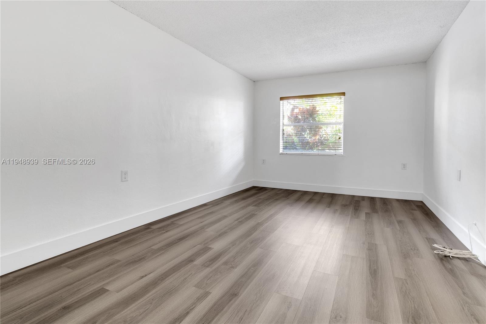 11273 Southwest 88th Street, Unit 116J Miami, FL 33176 - Photo 5 of 14