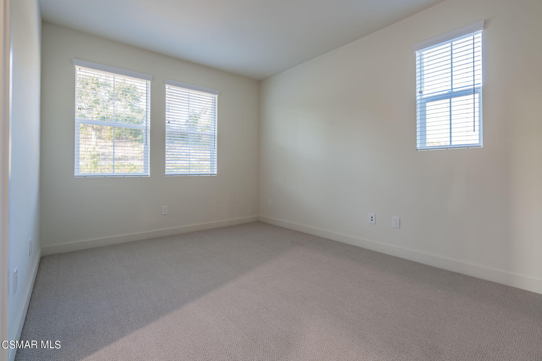 4675 Summit Avenue Simi Valley, CA 93063 - Photo 38 of 71 38-web-or-mls-_CK18838