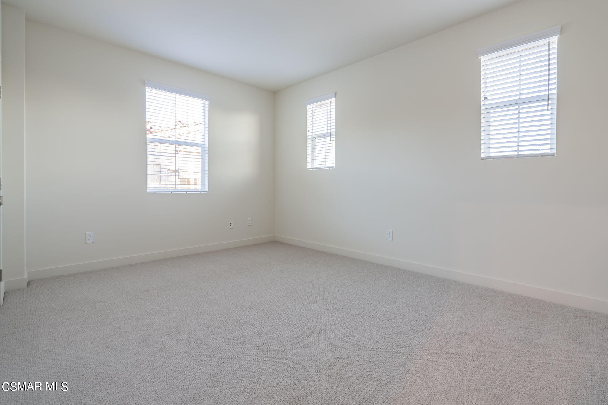 4675 Summit Avenue Simi Valley, CA 93063 - Photo 44 of 71 44-web-or-mls-_CK18844
