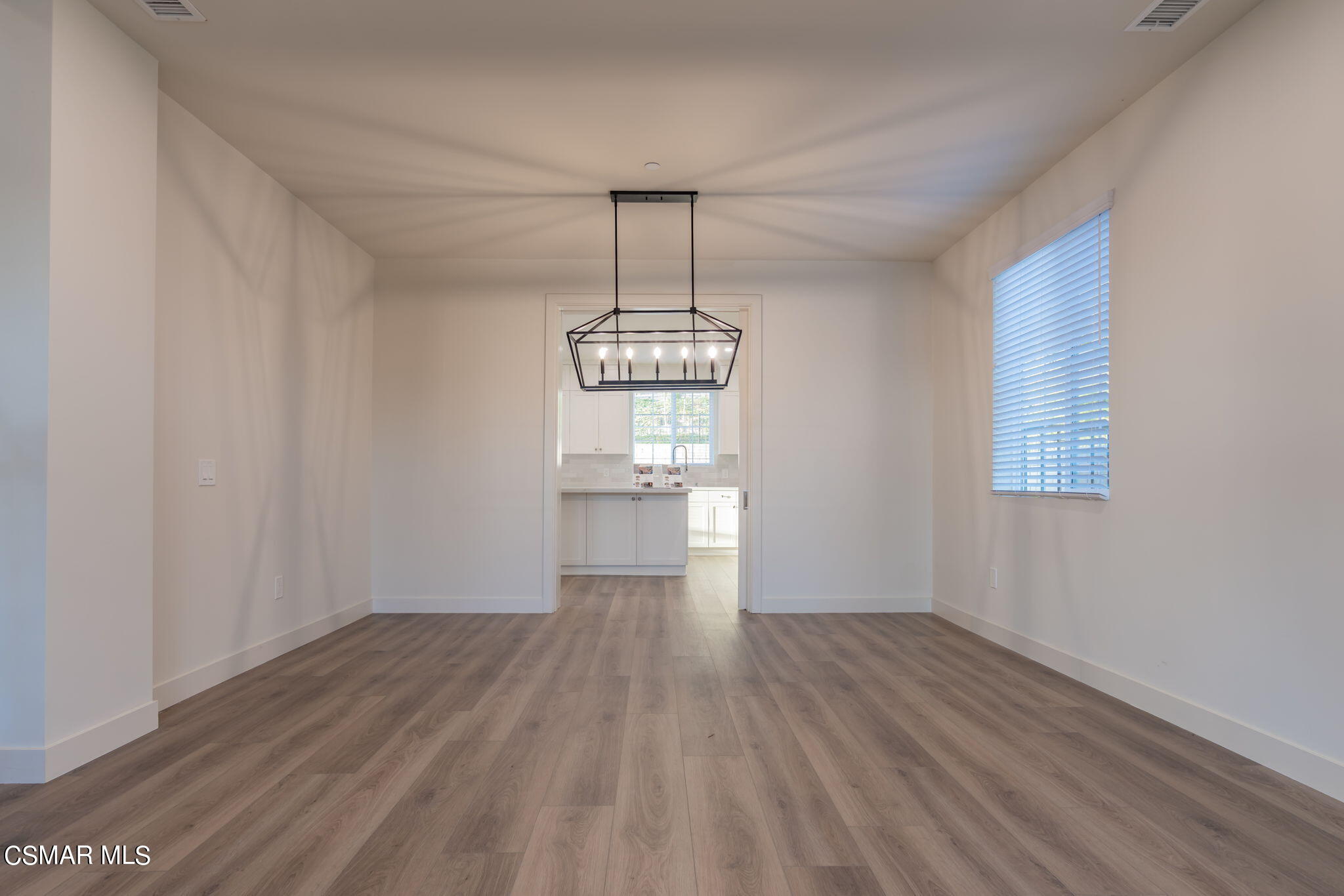4675 Summit Avenue Simi Valley, CA 93063 - Photo 9 of 71 9-web-or-mls-_CK18807