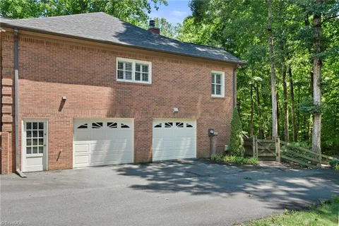$580,000 | 5021 Meadow Hill Court, Winston-Salem, NC 27106