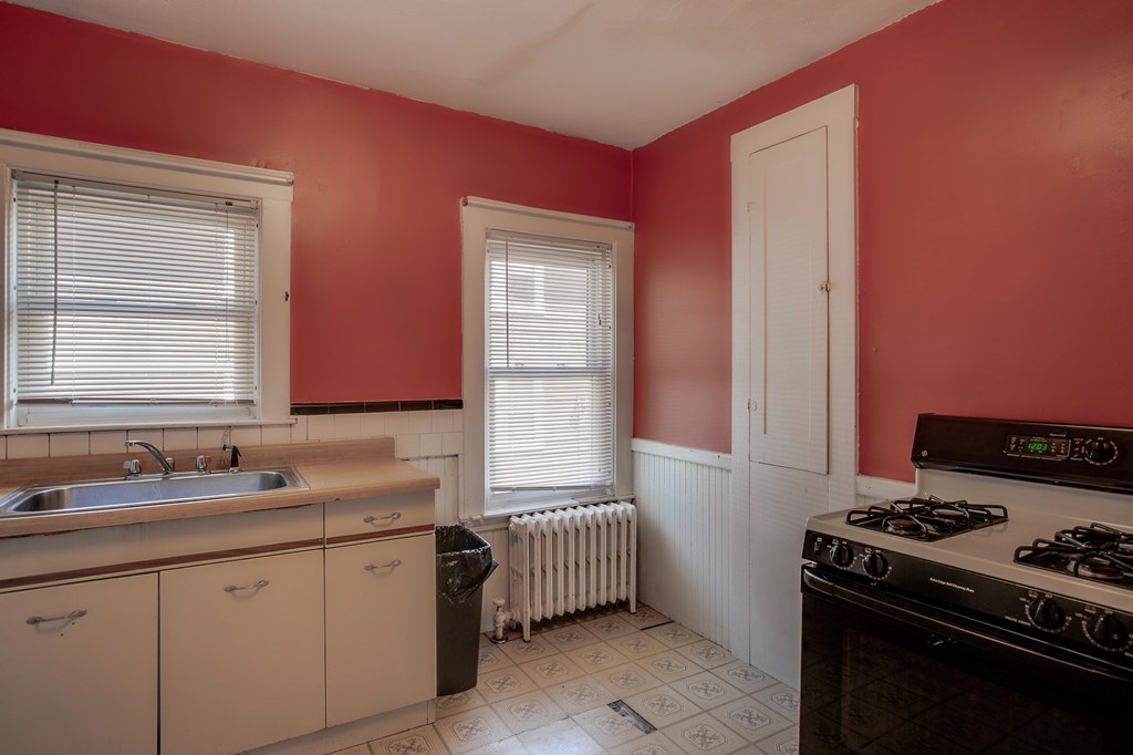 29 Commonwealth Road Watertown, MA 02472 - Photo 11 of 39 Gallery Image 11