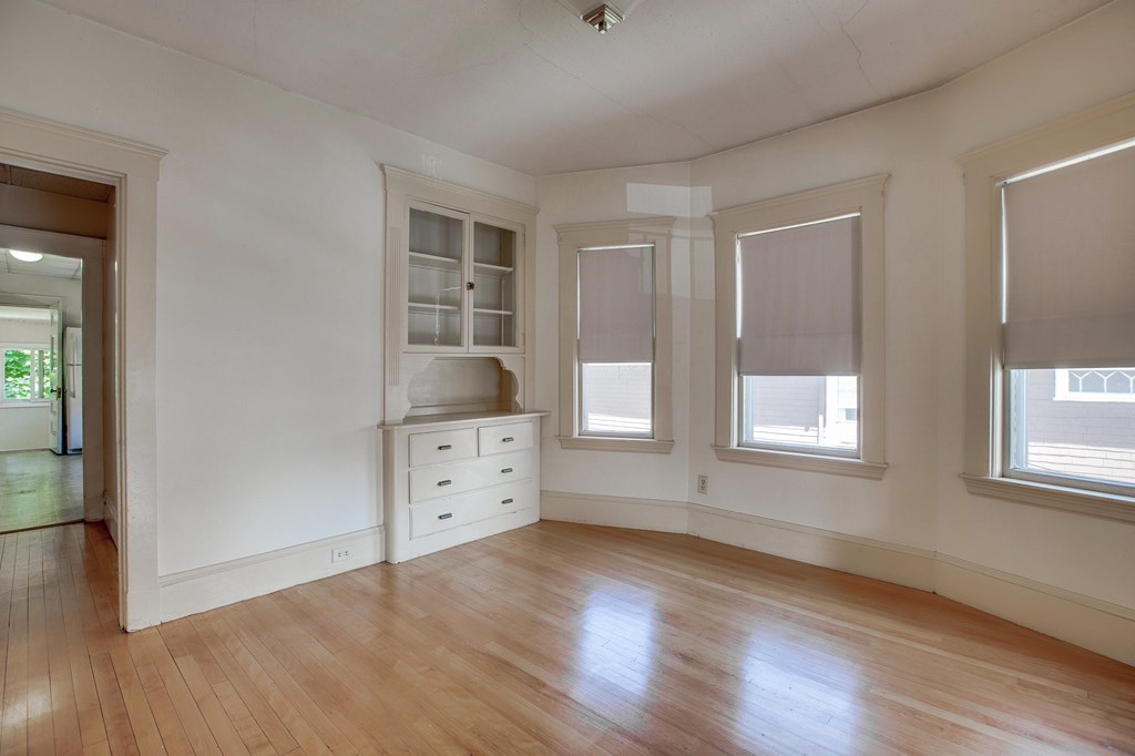 29 Commonwealth Road Watertown, MA 02472 - Photo 23 of 39 Gallery Image 23