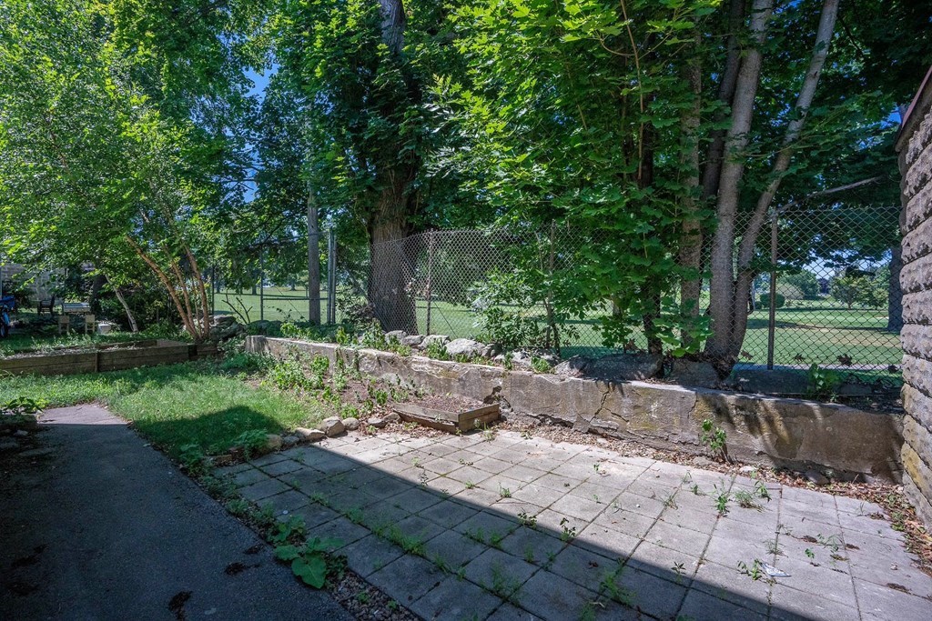 29 Commonwealth Road Watertown, MA 02472 - Photo 34 of 39 Gallery Image 34