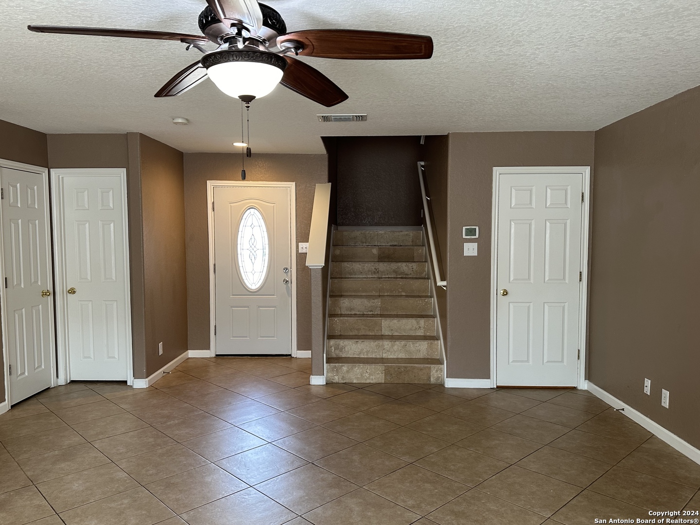 225 Woodstone Loop Cibolo, TX 78108 - Photo 4 of 33