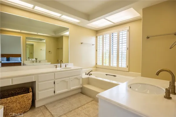 $5,900 | 19341 Sawgrass Lane, Huntington Beach, CA 92648