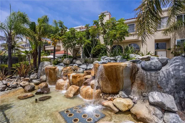 $5,900 | 19341 Sawgrass Lane, Huntington Beach, CA 92648