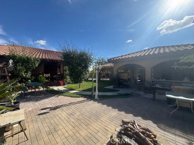 a view of a pathway both side of building