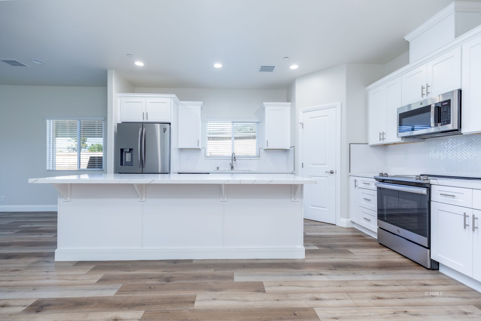 1053 Ocean Avenue Ridgecrest, CA 93555 - Photo 7 of 30 Gallery Image 7