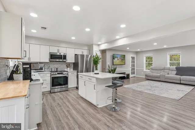 $450,000 | 2577 Laurel Branch Drive, Waldorf, MD 20603