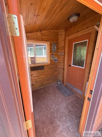 $750,000 | 4 Mule View Lane, North Fork, ID 83466