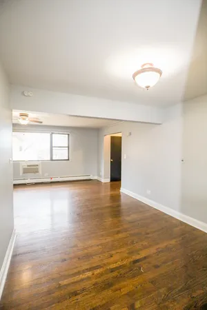 $1,875 | 9016 Lamon Avenue, Unit 2N, Skokie, IL 60077