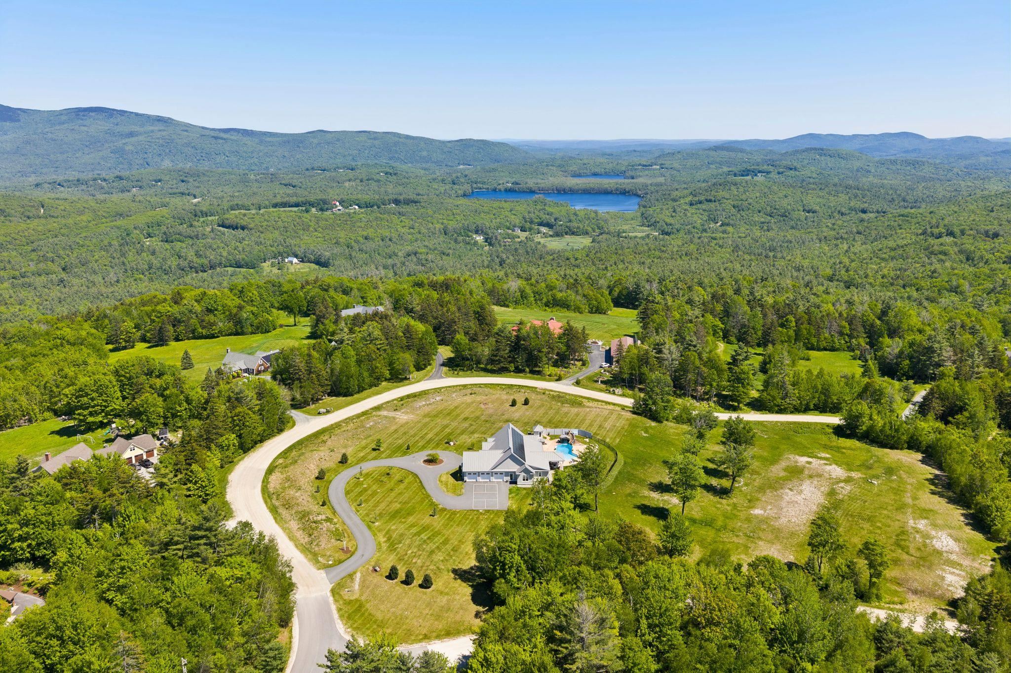 125 Summit Road New London, NH 03257 - Photo 1 of 28