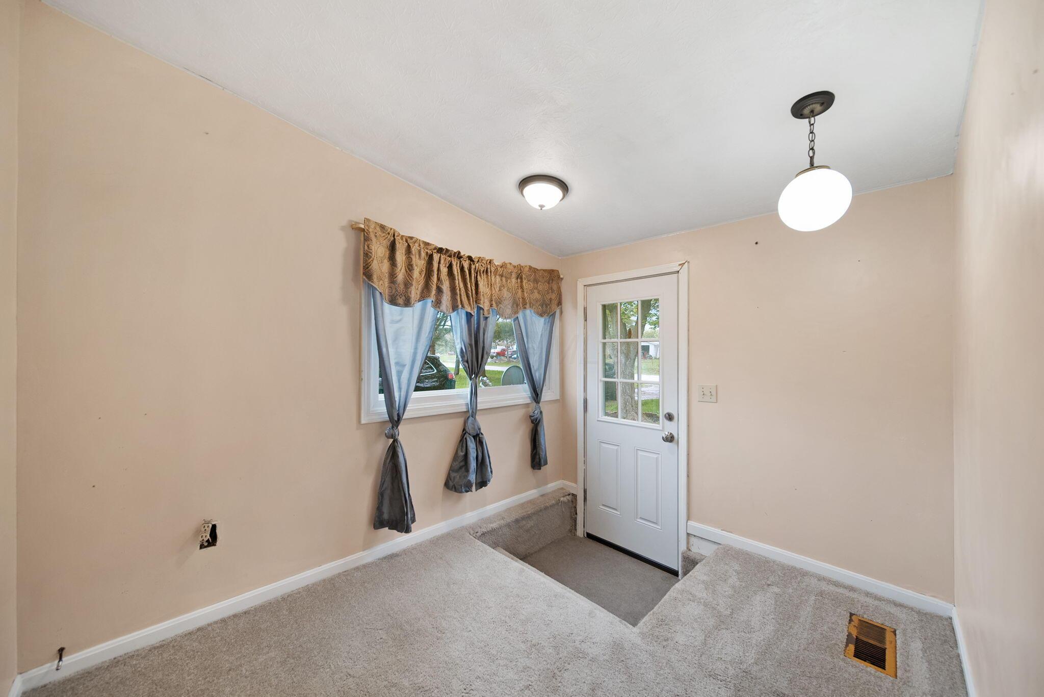 6810 Barrett Road Geneva, OH 44041 - Photo 28 of 78 26-web-or-mls-DSC09516