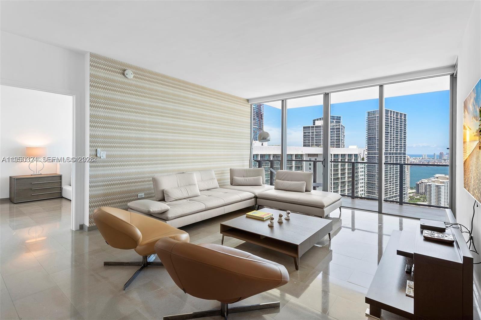 68 Southeast 6th Street, Unit 3703 Miami, FL 33131 - Photo 10 of 25