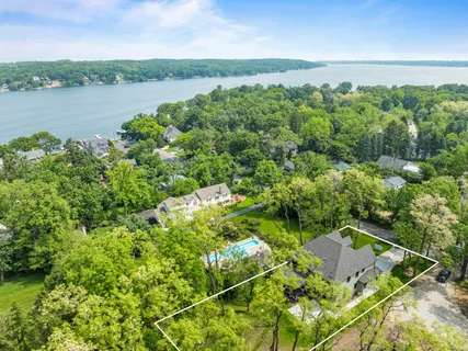 $2,490,000 | N1931 Linn Road, Lake Geneva, WI 53147