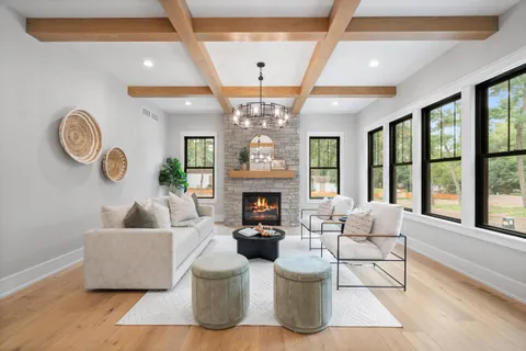 $2,490,000 | N1931 Linn Road, Lake Geneva, WI 53147