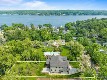 $2,490,000 | N1931 Linn Road, Lake Geneva, WI 53147