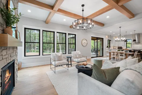 $2,490,000 | N1931 Linn Road, Lake Geneva, WI 53147