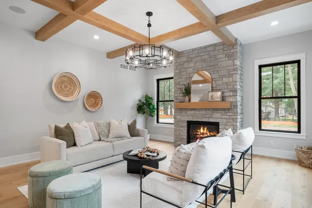 $2,490,000 | N1931 Linn Road, Lake Geneva, WI 53147