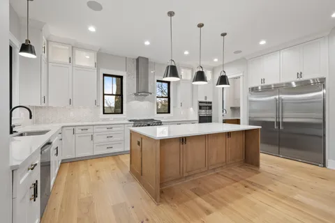 $2,490,000 | N1931 Linn Road, Lake Geneva, WI 53147