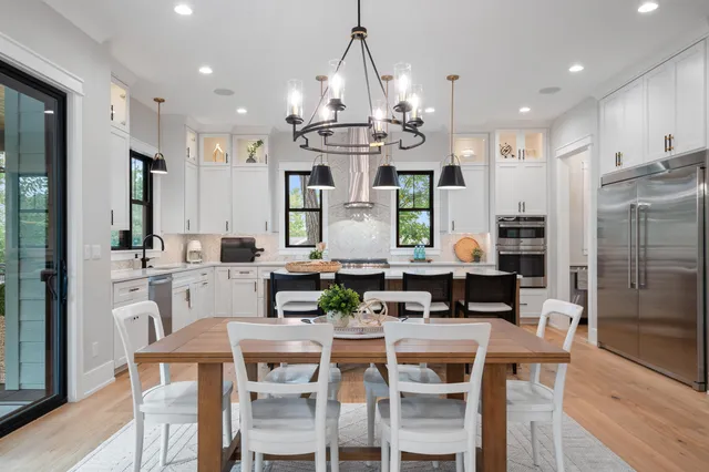 $2,490,000 | N1931 Linn Road, Lake Geneva, WI 53147